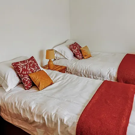 Saul Hill Hotel *
